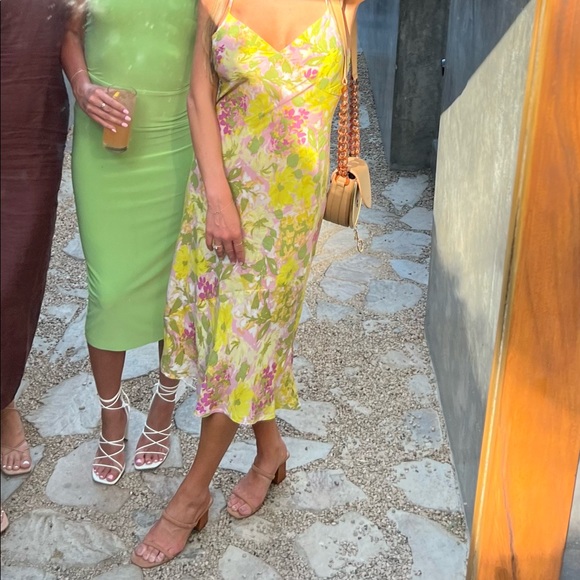 LE Salty SACHA MIDI DRESS size Medium - Picture 6 of 7